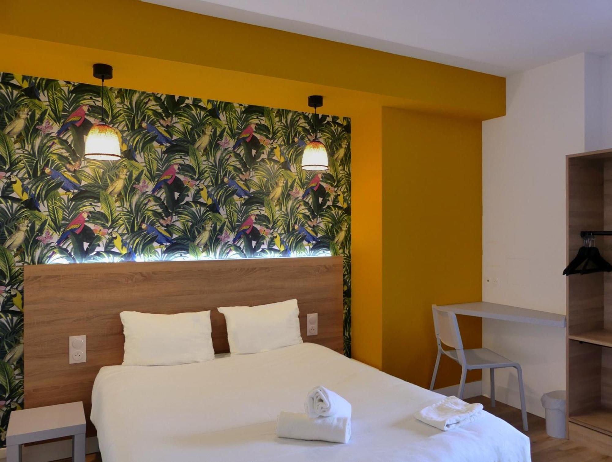Kyriad Direct Toulon Ouest - La Seyne Sur Mer Bagian luar foto